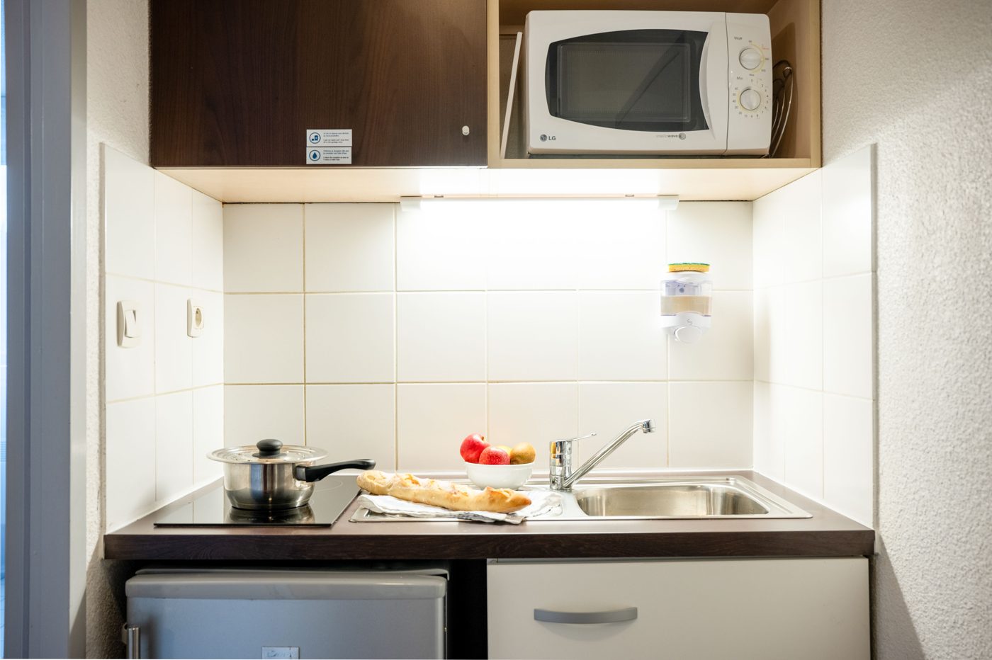Kitchenette équipée