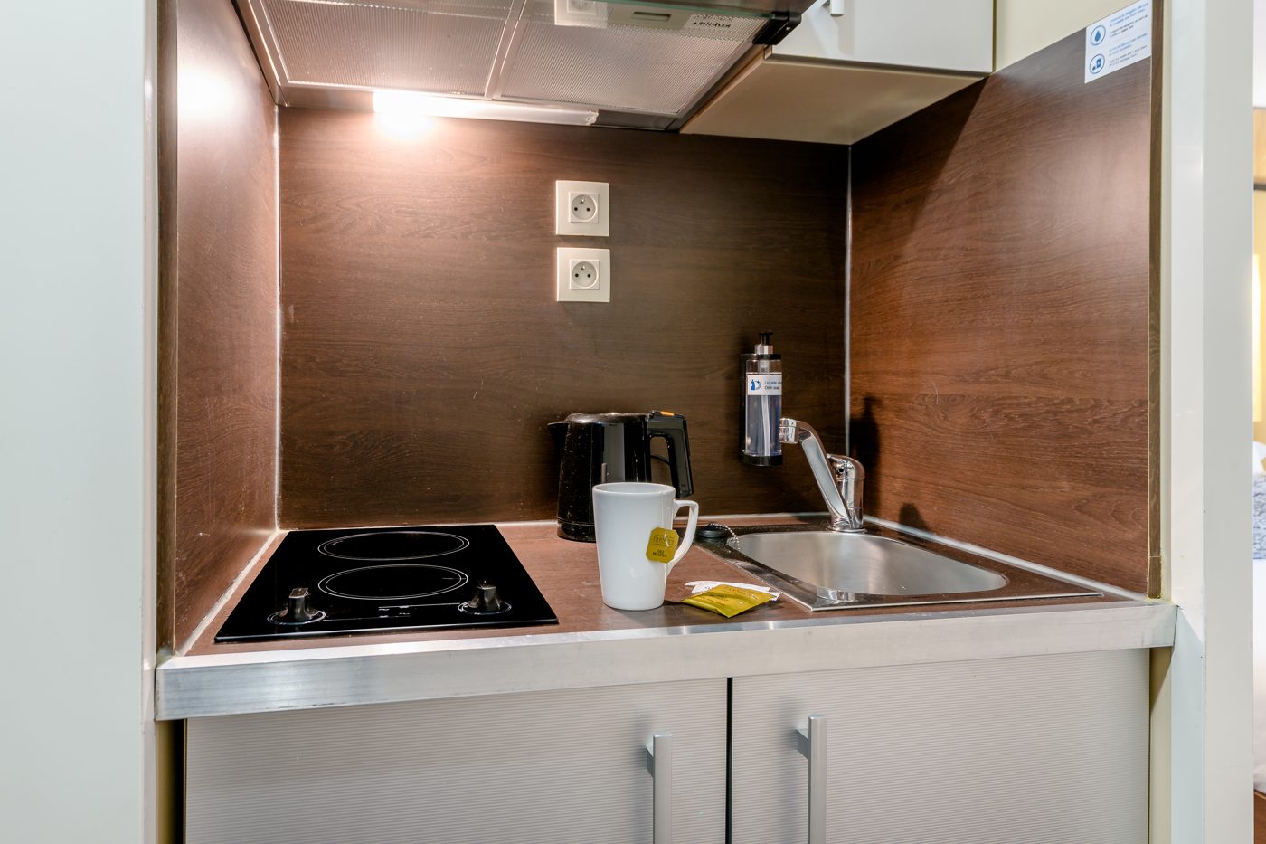 Kitchenette équipée