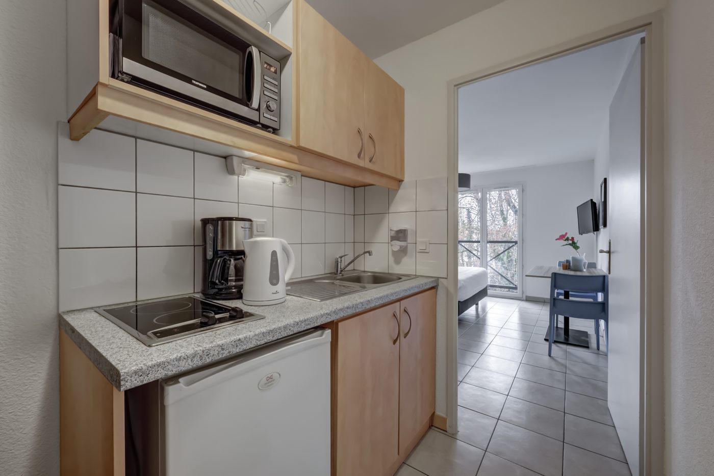 Kitchenette équipée