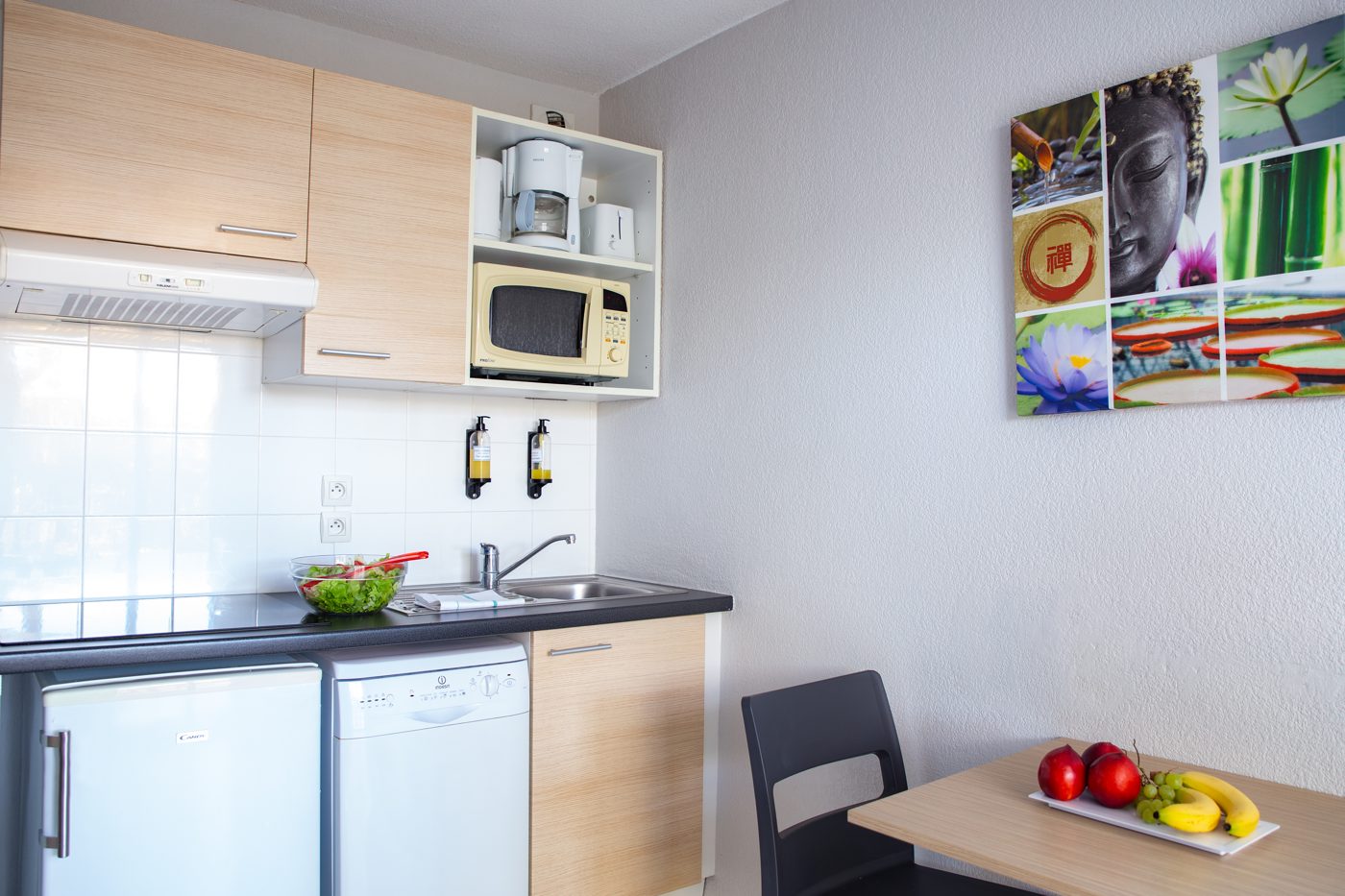 Kitchenette et coin repas