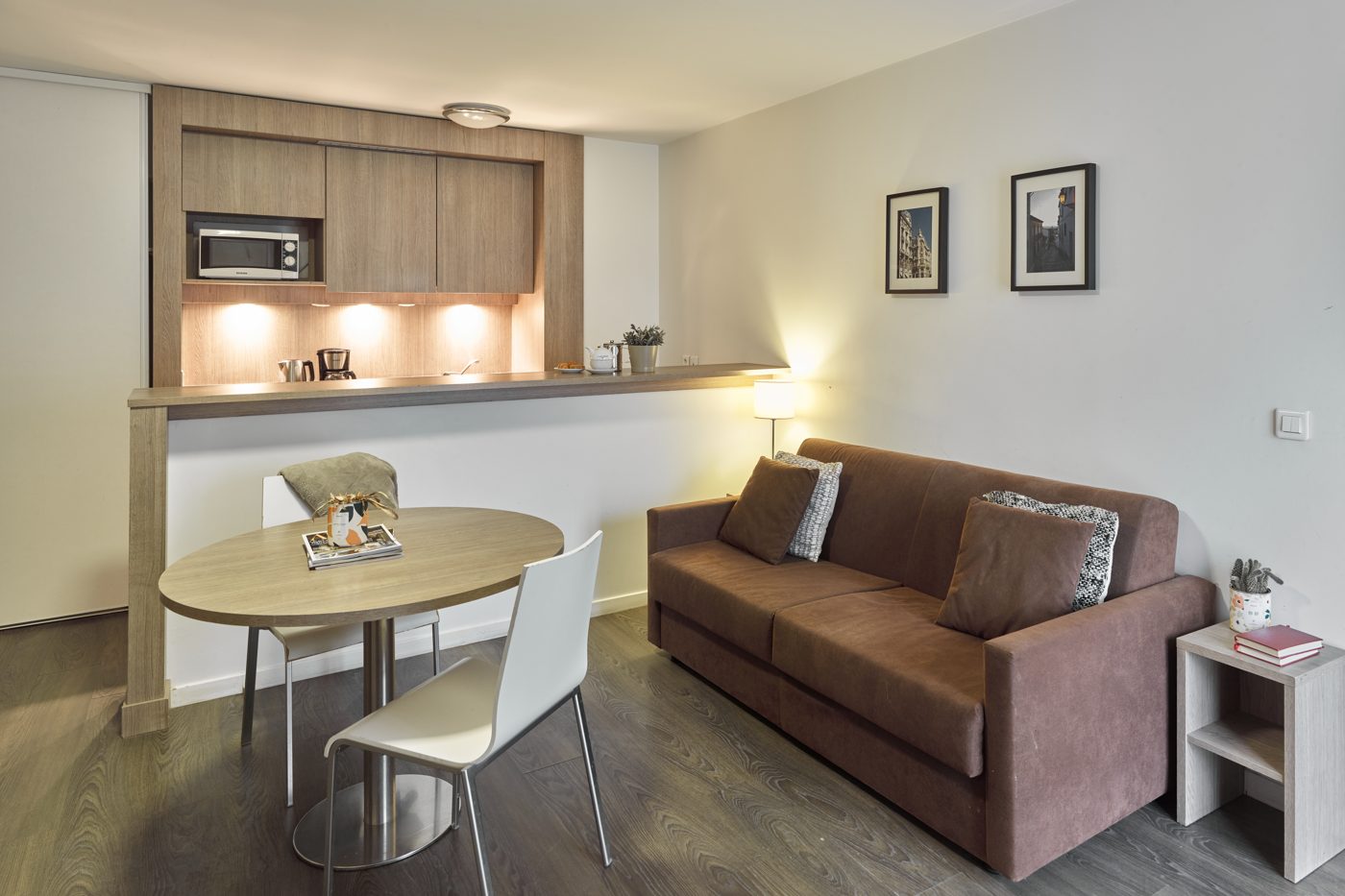 Espace de vie et kitchenette